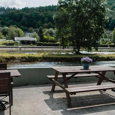 Lejlighed Met Zicht Op De Rivier De Semois En Eigen Balkon