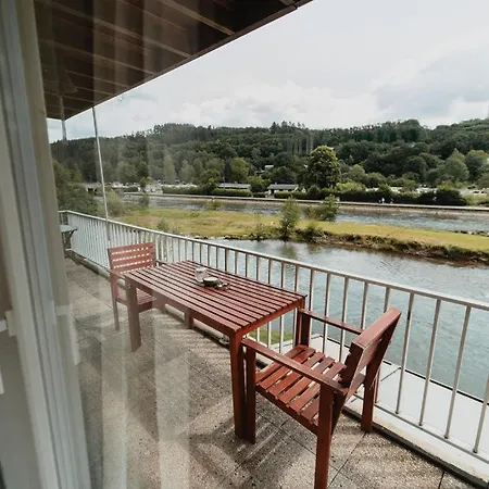 Met Zicht Op De Rivier De Semois En Eigen Balkon Lejlighed Vresse-sur-Semois