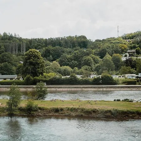 Apartament Met Zicht Op De Rivier De Semois En Eigen Balkon